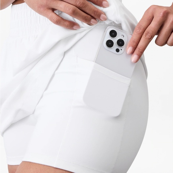 Athleta Weekender High Rise 14" Run Skort Skirt White Size Small NEW - Picture 3 of 9